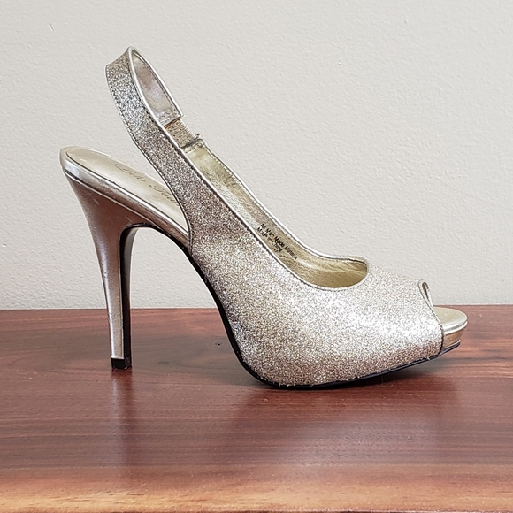 Lulu Townsend Gold Glittery Peep Toe Heels - Picture 2 of 8